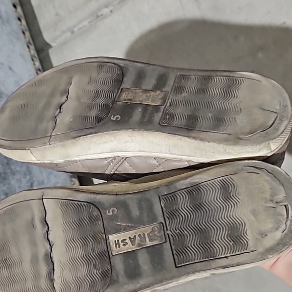 Beige Slip on - Picture 6 of 6